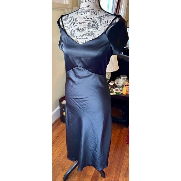 Irococo Black Slip Dress - Picture 3 of 8